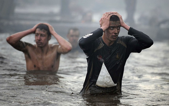 Забег с препятствиями Tough Guy Challenge в Англии