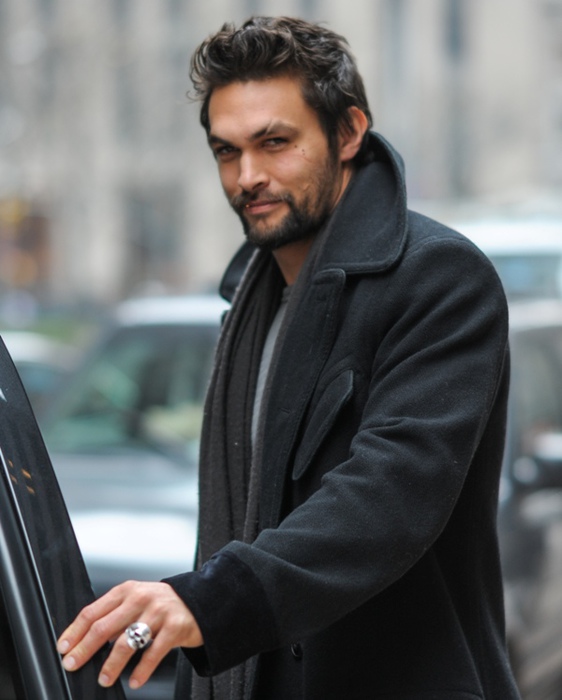 актеры выше 190 см. 96913604 momoa20nyc2031jan132001. актеры выше 190 см фото. актеры выше 190 см-96913604 momoa20nyc2031jan132001. картинка актеры выше 190 см. картинка 96913604 momoa20nyc2031jan132001.