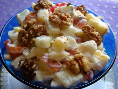 1296115999_salat-po-afrikanski-iz-bananov (400x300, 30Kb)