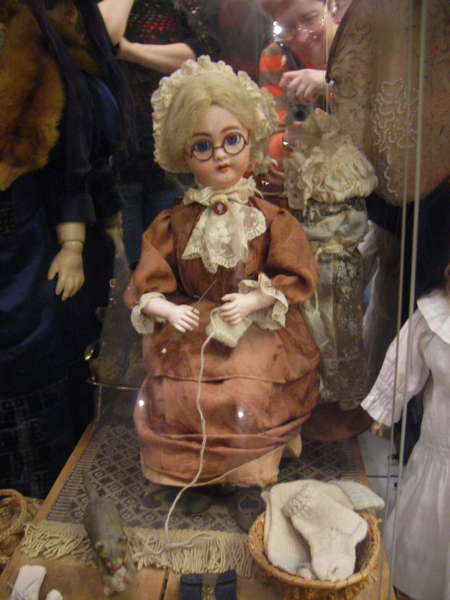 Музей уникальных кукол14 (450x600, 42Kb)
