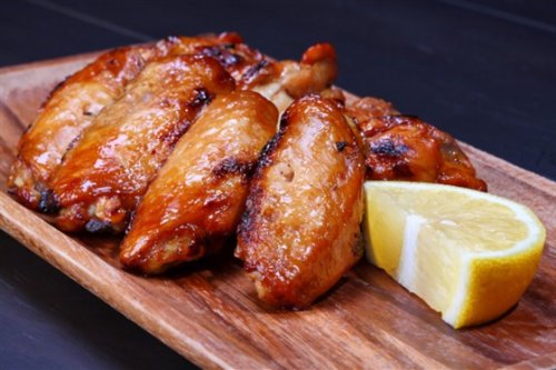 1289396513_kurinye-krylyshki-zapechennye-v-limonnom (500x333, 38Kb)