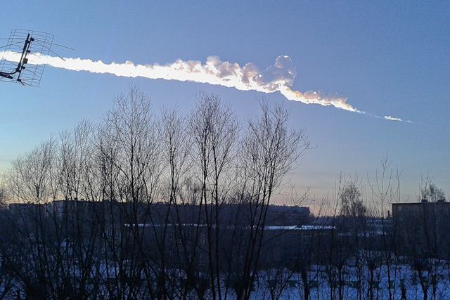 meteorit (700x466, 88Kb) Видео падения метеорита в Челябинске