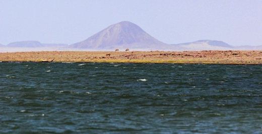 97455736 turkana4 Туркана, самое большое озеро в пустыне