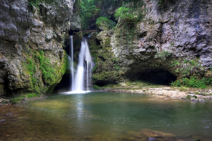 Водопад La Tine de Conflens, Швейцария 59092