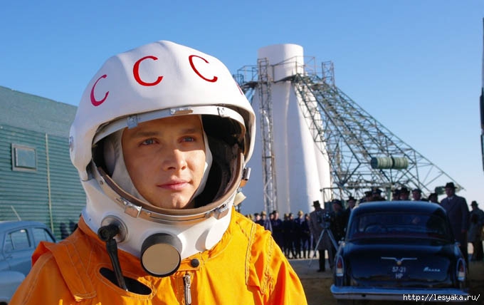 kinopoisk_ru-Gagarin-Pervyy-v-kosmose-2102008 (680x428, 146Kb)