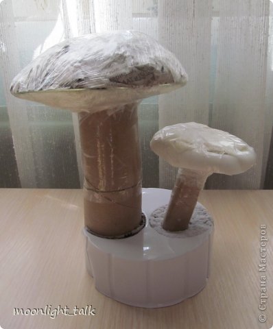 осенние грибы из папье-маше (1) (398x480, 27Kb)