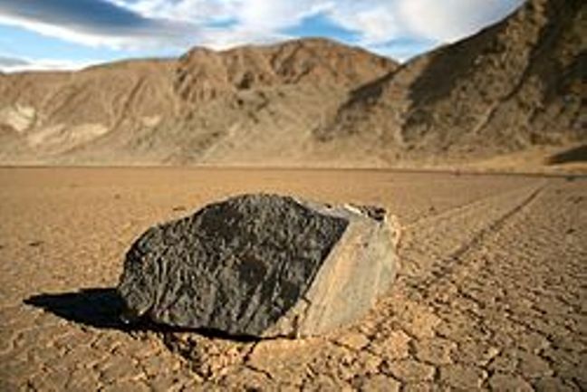 sailingstones6_3/4387736_JK12 (650x432, 99Kb)/4387736_250pxRacetrack_Playa_Pirate_Scott (648x433, 48Kb)