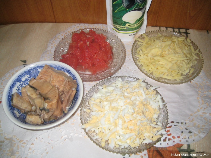 Салат с горбушей под грейпфрутовой шубкой (2) (700x525, 256Kb)