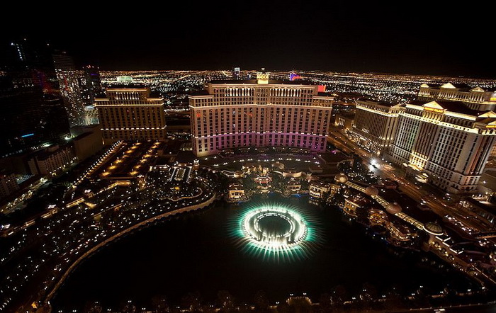 dubai-fountain-5 (700x442, 141Kb)