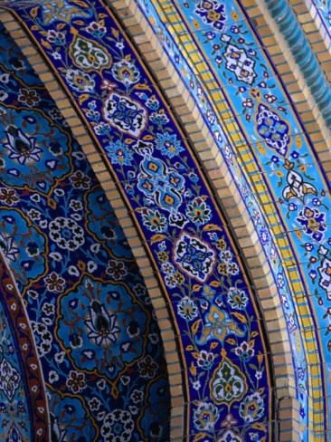 Moasic Detail of Iranian Mosque, Dubai (366x488, 137Kb)