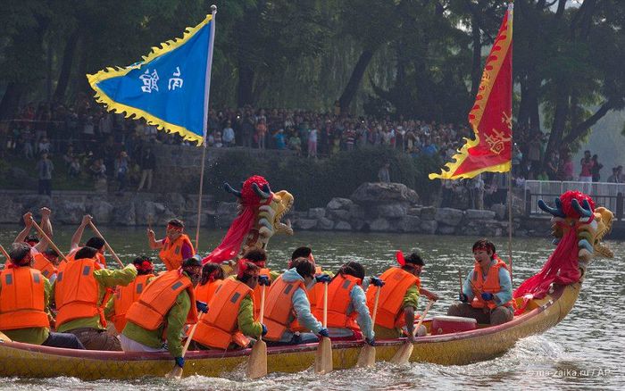 Фестиваль лодок-драконов (Dragon boat festival)