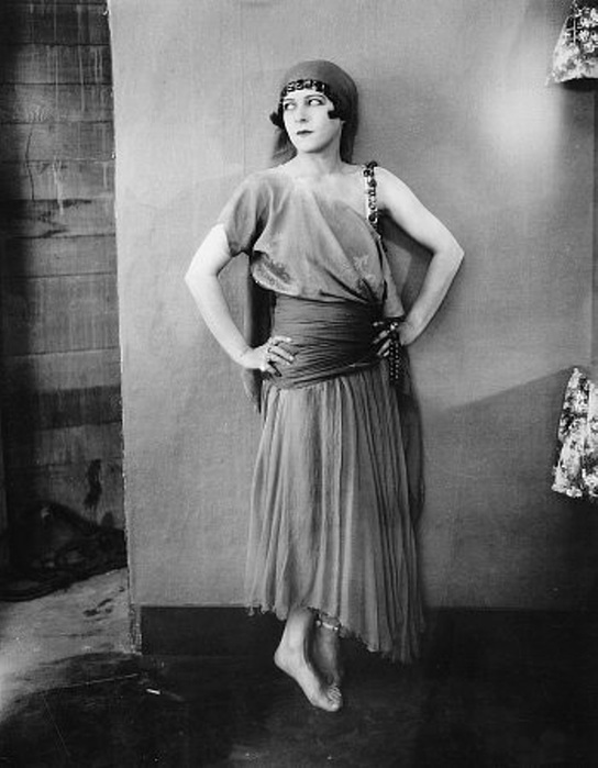 4 Alla Nazimova 1920 (544x700, 90Kb)
