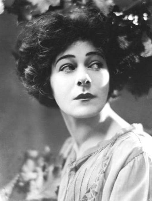 5 Alla Nazimova 1921 (529x700, 71Kb)