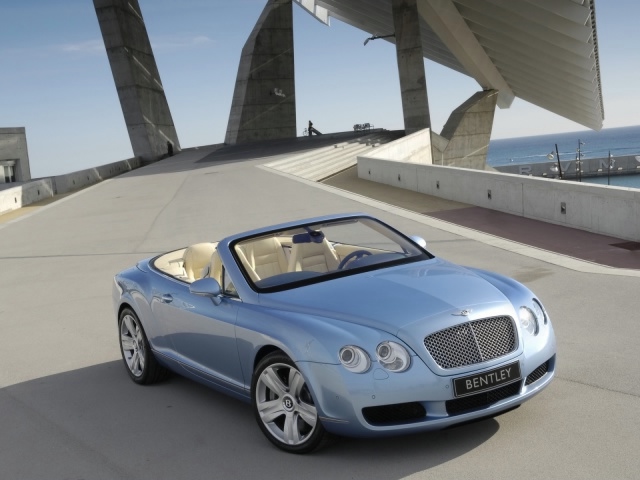 Auto_Bentley_Continental_GT__005735_29 (640x480, 124Kb)