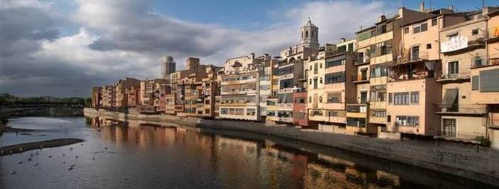 2835299_Izmenenie_razmera_1331719995_spain_girona_photo (700x265, 31Kb)