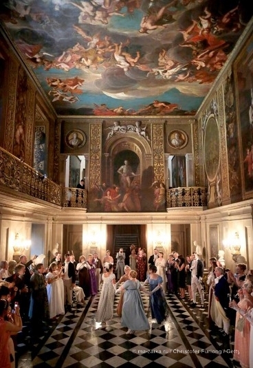 Поклонники Jane Austen's Pride and Prejudice собрались в Chatsworth House