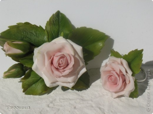 Розы из холодного фарфора и как сделать молды для лепки листьев (18) (520x390, 83Kb)