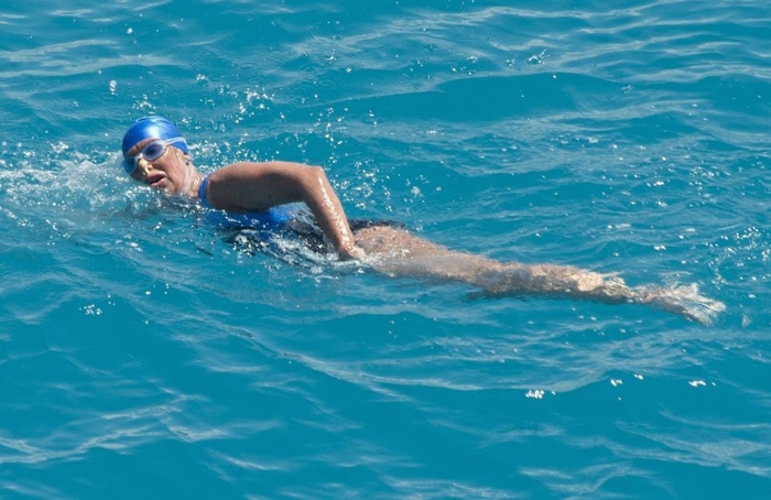 64-летняя американка проплыла из Кубы в США