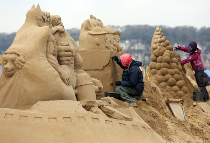 Тематические песчаные скульптуры в Weston-Super-Mare