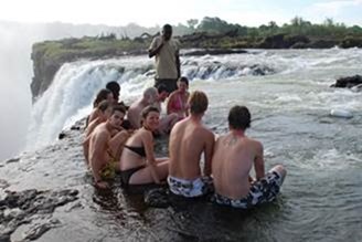 Фотографии Купели Дьявола на водопаде Виктория в Африке