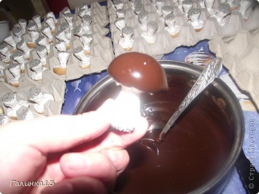 Сладкие шоколадные грибочки. Рецепт (15) (520x390, 106Kb)