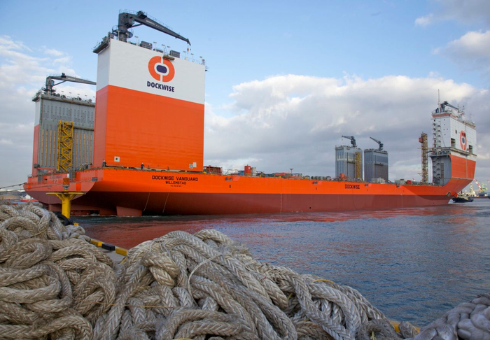 Dockwise Vanguard 7 (700x486, 345Kb)