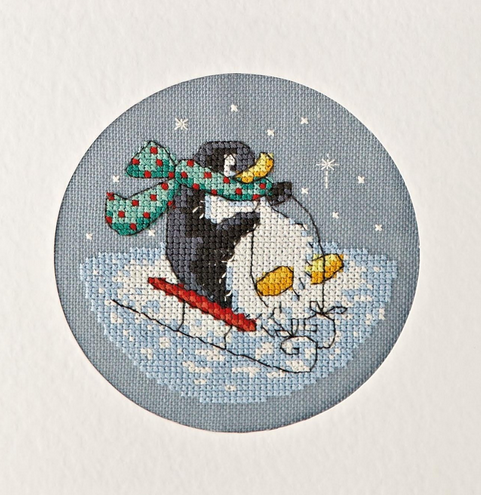 Вышивка пингвинов для подарочных мешочков и открыток (6) (481x495, 419Kb)