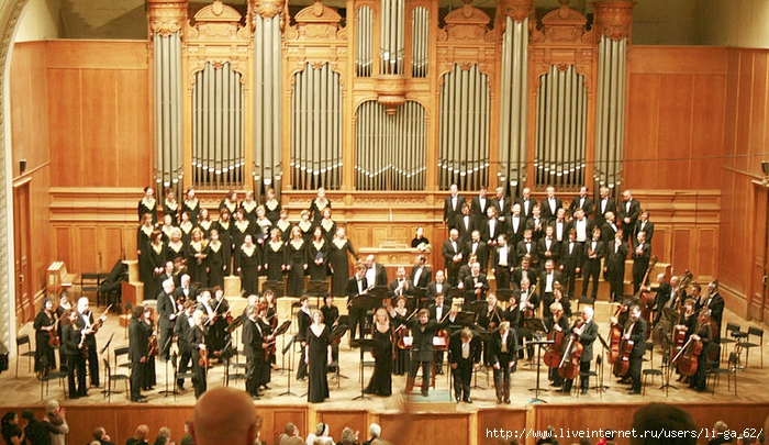 800px-Moscow_Conservatory_-_Great_Hall_stage (700x405, 319Kb)