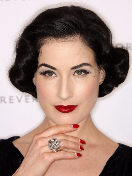burlesque-dita-von-teese2 (450x600, 66Kb)