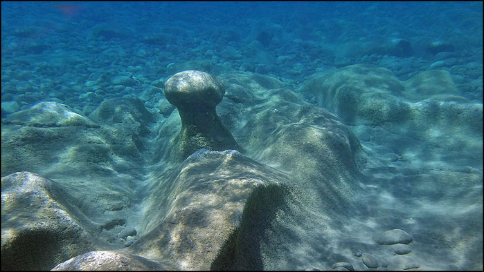 Фотографирование под водой/3673959_22 (700x394, 86Kb)