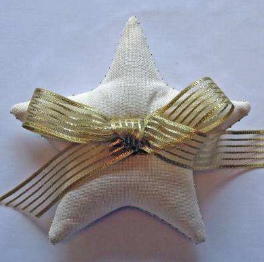 Рождественская звезда с вышивкой. Фото мастер-класс по пошиву (8) (531x526, 137Kb)