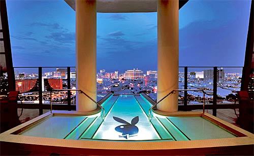 hugh-hefner-sky-villa-palms-casino-resort (500x308, 34Kb)