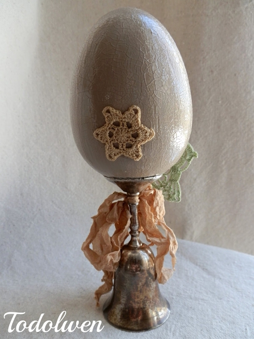 Ландыши крючком для пасхального яйца. Очень красивая композиция (11) (525x700, 228Kb)