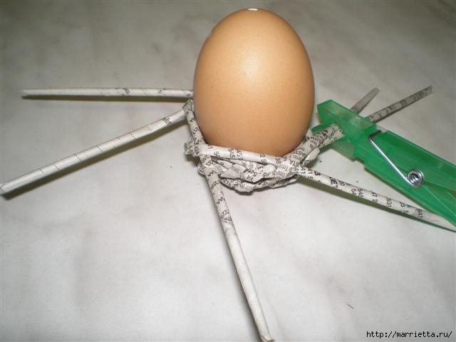Пасхальные яйца из газетных трубочек. Идеи и мастер-класс (38) (640x480, 93Kb)