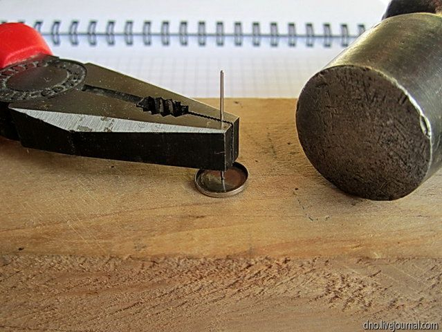 Как сделать миниатюрный чайник из ручки ящика тумбочки (13) (639x480, 251Kb)