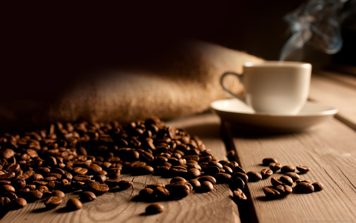 steaming-coffee-on-a-wooden-floor (700x437, 247Kb)