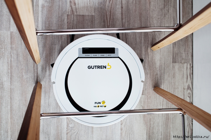 17_Robot_vacuum_cleaner_GUTREND_FAN_110_PET_WB (700x466, 258Kb)