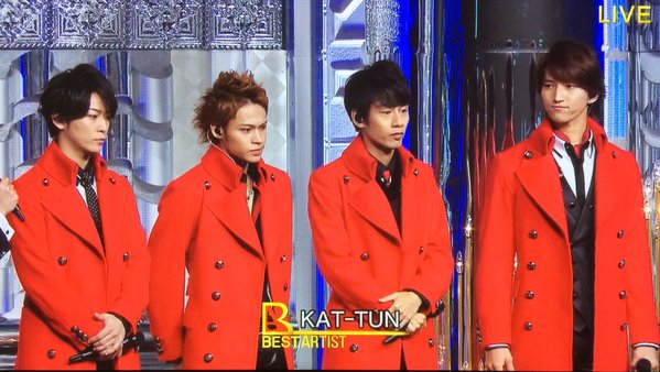 KAT-TUN 2015-11-24 Best Artist 02 (599x338, 58Kb)