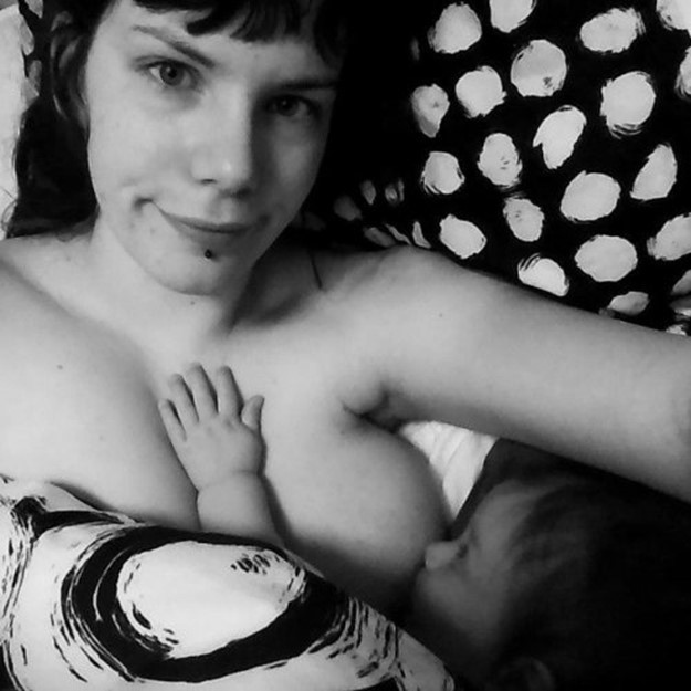 Брелфи   это селфи кормящих грудью женщин (фото знаменитостей)