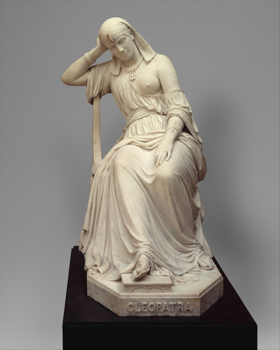William Wetmore Story (American sculptor, 1819-1895) Cleopatra, 1858 (11) (560x700, 186Kb)