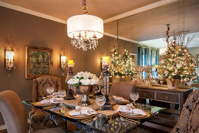 Stunning-dining-room-decked-out-for-Christmas-Custom1 (650x434, 65Kb)