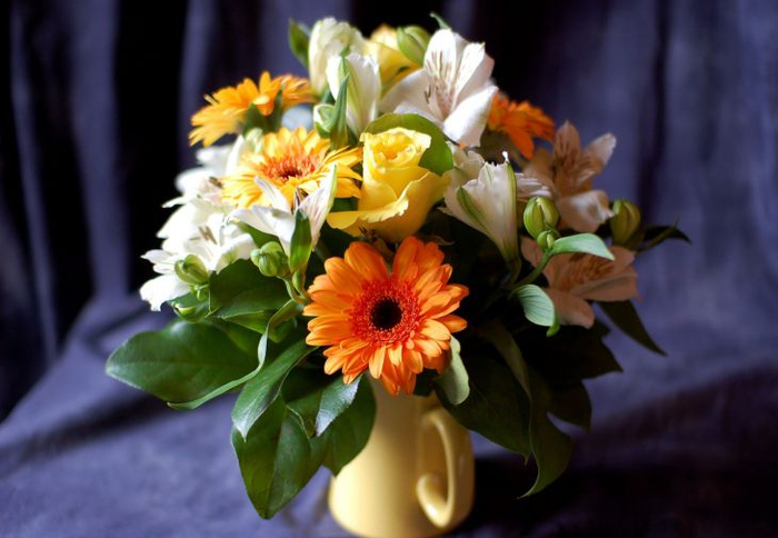 вазы с цветами 12 (700x484, 285Kb)