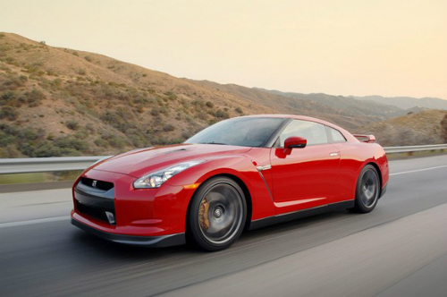 Nissan GT-R (500x332, 108Kb)