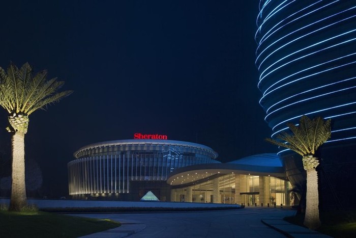 Роскошный китайский отель Huzhou Hot Spring Resort