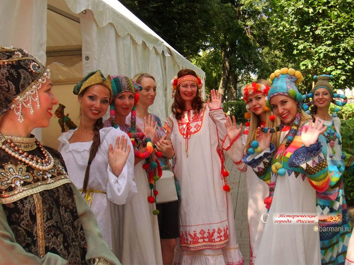 4498623_Matreshka_sait_Barmani_0 (700x525, 179Kb)