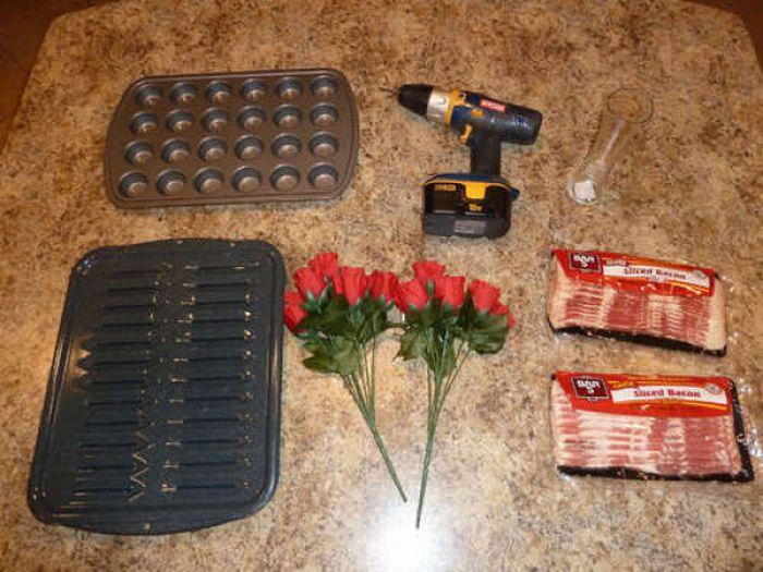 Как сделать подарок   розы из бекона (фото/видео инструкция)