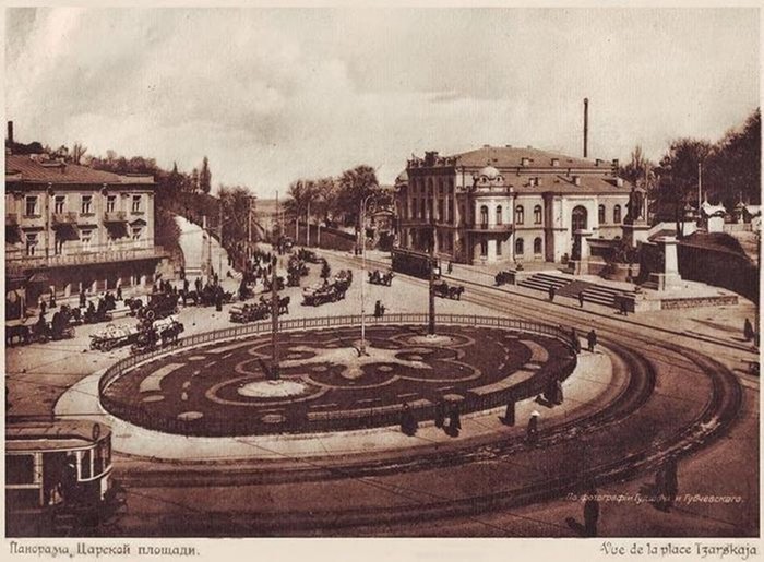 Фото: Памятні місця Києва на листівках 1911 року та сьогодні