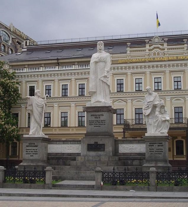 Фото: Памятні місця Києва на листівках 1911 року та сьогодні