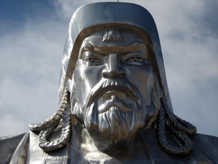 Как китайские археологи нашли настоящую могилу Чингисхана