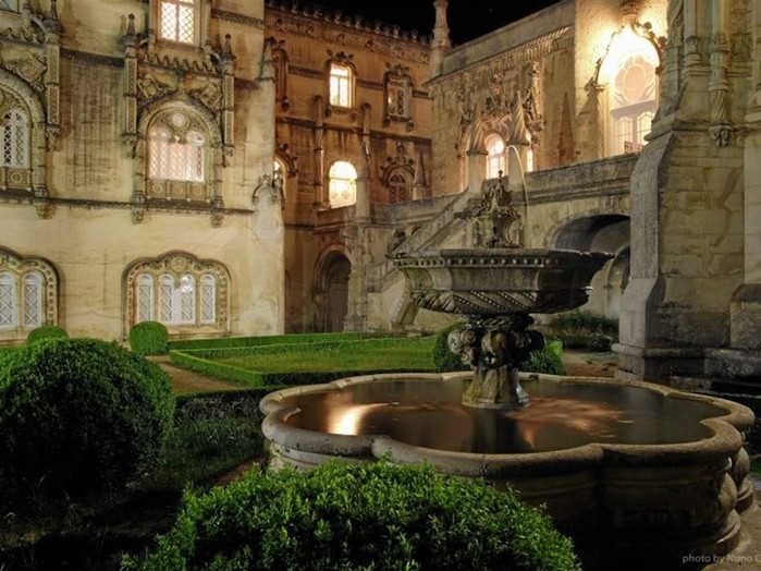 Дворец Буссако в Португалии